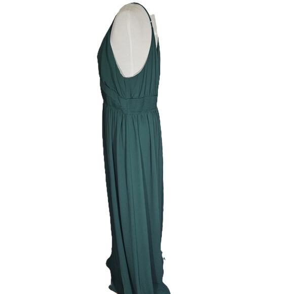 Lovers + Friends Kayden Gown in Green - Picture 5 of 10